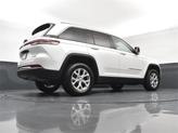 Thumbnail of 2022 Bright White Clearcoat Jeep Grand Cherokee