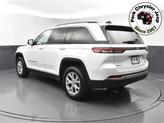 Thumbnail of 2022 Bright White Clearcoat Jeep Grand Cherokee