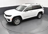 Thumbnail of 2022 Bright White Clearcoat Jeep Grand Cherokee