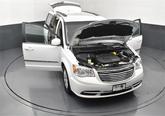 Thumbnail of 2015 Bright White Clearcoat Chrysler Town & Country