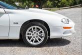 Thumbnail of 2001 Arctic White Chevrolet Camaro