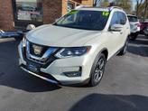 Thumbnail of 2018 White Nissan Rogue