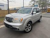Photo of 2014 Alabaster Silver Metallic Honda Pilot
