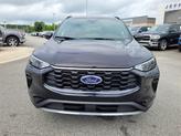 Thumbnail of 2025 Agate Black Metallic Ford Escape