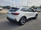 Thumbnail of 2025 Star White Metallic Tri-Coat Ford Escape