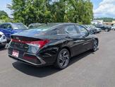 Thumbnail of 2025 Black Hyundai ELANTRA