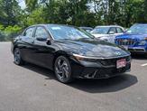 Photo of 2025 Black Hyundai ELANTRA