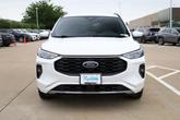 Thumbnail of 2023 Oxford White Ford Escape