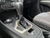 Thumbnail of 2015 Brilliant Black Crystal Pearlcoat Jeep Cherokee
