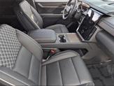 Thumbnail of 2025 White Frost Tricoat GMC Acadia