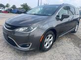 Thumbnail of 2017 Granite Crystal Metallic Clearcoat Chrysler Pacifica