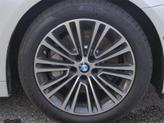 Thumbnail of 2019 Mineral White Metallic BMW 530