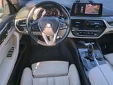 Thumbnail of 2019 Mineral White Metallic BMW 530