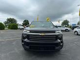 Thumbnail of 2026 Mosaic Black Metallic Chevrolet Traverse