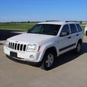 Photo of 2005 Stone White Clearcoat Jeep Grand Cherokee