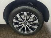 Thumbnail of 2025 Crystal White Metallic Volvo XC60