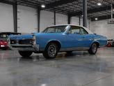 Thumbnail of 1967 Blue and White Pontiac GTO
