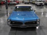 Thumbnail of 1967 Blue and White Pontiac GTO