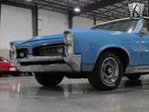Thumbnail of 1967 Blue and White Pontiac GTO