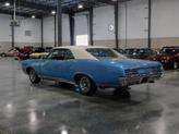 Thumbnail of 1967 Blue and White Pontiac GTO