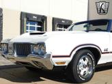 Thumbnail of 1970 White /Black Stripes Oldsmobile 442