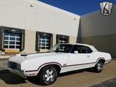 Thumbnail of 1970 White /Black Stripes Oldsmobile 442