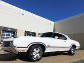 Thumbnail of 1970 White /Black Stripes Oldsmobile 442