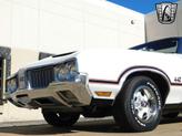 Thumbnail of 1970 White /Black Stripes Oldsmobile 442