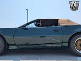 Thumbnail of 1992 Green Pontiac Firebird