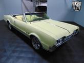 Thumbnail of 1967 Saffron Yellow Oldsmobile Cutlass