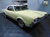 Thumbnail of 1967 Saffron Yellow Oldsmobile Cutlass
