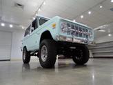 Thumbnail of 1975 Sea foam Green Ford Bronco