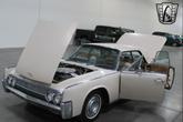 Thumbnail of 1963 Yellow Lincoln Continental