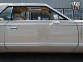 Thumbnail of 1978 Champagne Lincoln Continental