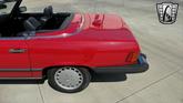 Thumbnail of 1987 Red Mercedes-Benz 560SL