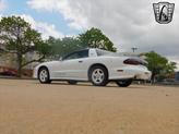 Thumbnail of 1994 White Pontiac Firebird
