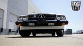 Thumbnail of 1989 White Mercedes-Benz 560SL