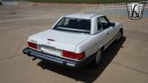 Thumbnail of 1989 White Mercedes-Benz 560SL