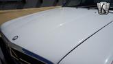 Thumbnail of 1989 White Mercedes-Benz 560SL