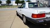 Thumbnail of 1989 White Mercedes-Benz 560SL