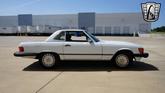 Thumbnail of 1989 White Mercedes-Benz 560SL
