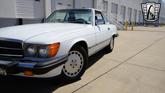 Thumbnail of 1989 White Mercedes-Benz 560SL