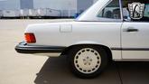 Thumbnail of 1989 White Mercedes-Benz 560SL