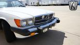 Thumbnail of 1989 White Mercedes-Benz 560SL