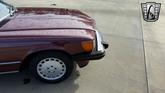 Thumbnail of 1986 Red Mercedes-Benz 560SL