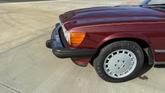 Thumbnail of 1986 Red Mercedes-Benz 560SL