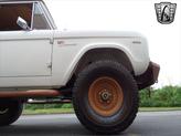Thumbnail of 1977 White Ford Bronco