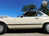 Thumbnail of 1987 Tan Mercedes-Benz 560SL