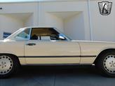 Thumbnail of 1987 Tan Mercedes-Benz 560SL