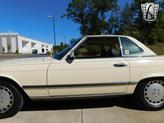 Thumbnail of 1987 Tan Mercedes-Benz 560SL